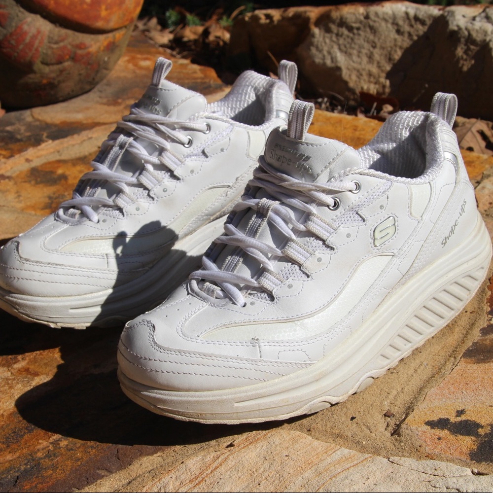 Skechers shape ups size 7.5